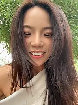 Snapshot of susu_kara chatting on June 14, 2026, 2:24 am susu kara online show from June 14, 2026, 2:24 am