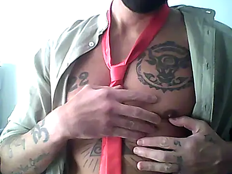 Snapshot of Alessandromagno8 chatting on May 18, 2026, 9:03 am Alessandromagno8 online show from May 18, 2026, 9:03 am