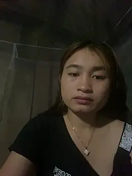 Cute-Sexyy online show from May 12, 2026, 2:23 pm