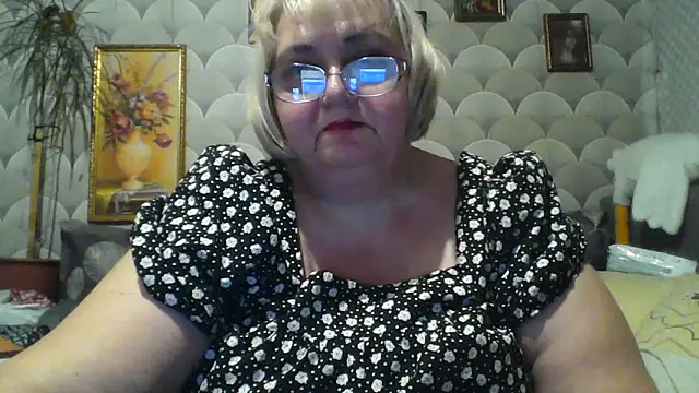 Snapshot of MarinaFarina53 chatting on June 4, 2026, 7:07 pm MarinaFarina53 online show from June 4, 2026, 7:07 pm