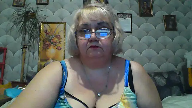 Snapshot of MarinaFarina53 chatting on June 28, 2026, 5:19 pm MarinaFarina53 online show from June 28, 2026, 5:19 pm
