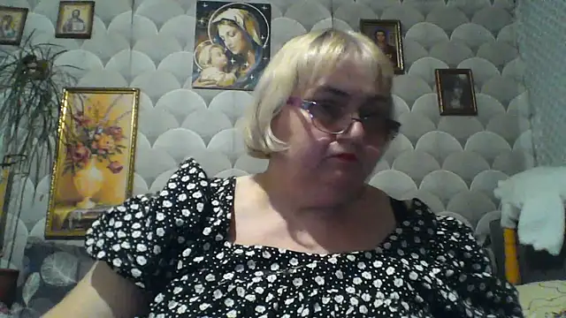 Snapshot of MarinaFarina53 chatting on June 10, 2026, 7:48 pm MarinaFarina53 online show from June 10, 2026, 7:48 pm