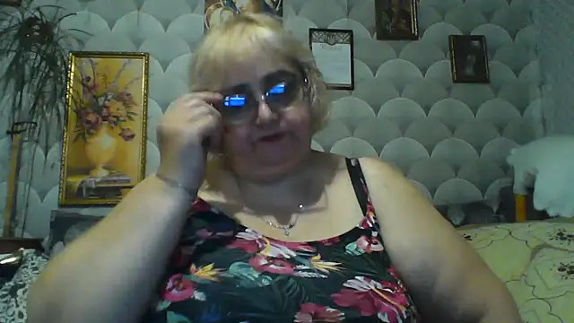 Snapshot of MarinaFarina53 chatting on June 23, 2026, 5:22 pm MarinaFarina53 online show from June 23, 2026, 5:22 pm