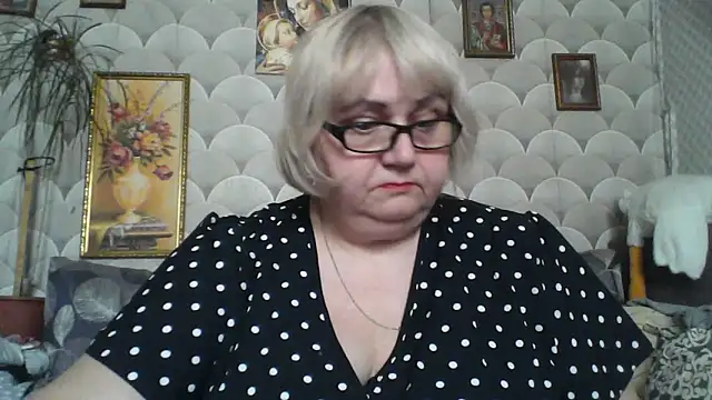 Snapshot of MarinaFarina53 chatting on June 16, 2026, 12:38 pm MarinaFarina53 online show from June 16, 2026, 12:38 pm