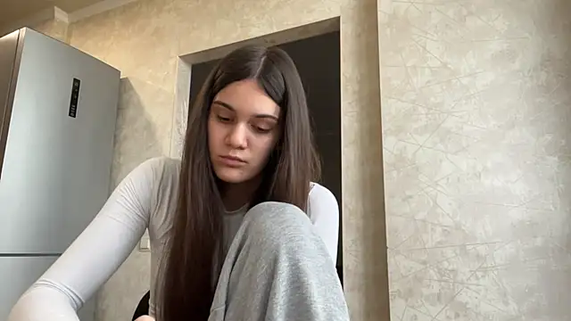 Snapshot of MaryRaven chatting on May 17, 2026, 3:34 pm MaryRaven online show from May 17, 2026, 3:34 pm