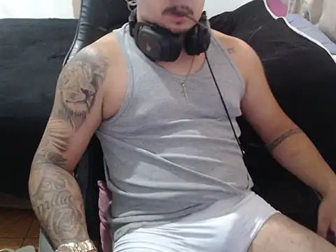 Snapshot of Psycko chatting on May 13, 2026, 4:36 pm Psycko online show from May 13, 2026, 4:36 pm
