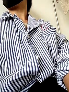 Snapshot of Meo_meo- chatting on May 15, 2026, 2:42 am Meo meo- online show from May 15, 2026, 2:42 am