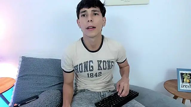 Snapshot of jacob_colliins chatting on May 15, 2026, 2:53 am jacob colliins online show from May 15, 2026, 2:53 am
