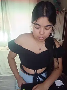 Snapshot of MiiaHott_W chatting on June 17, 2026, 1:43 pm MiiaHott W online show from June 17, 2026, 1:43 pm