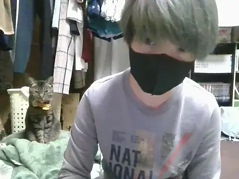 Snapshot of kazupan22 chatting on June 9, 2026, 2:29 pm kazupan22 online show from June 9, 2026, 2:29 pm