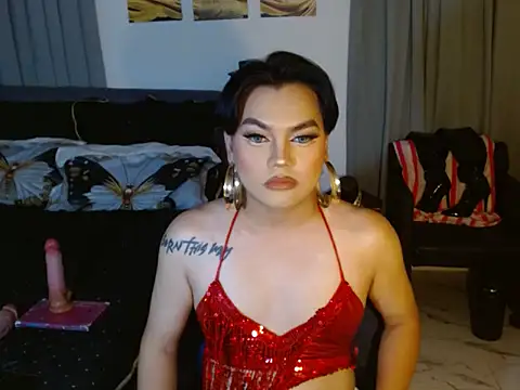 Snapshot of RoyalSeductress chatting on May 13, 2026, 2:13 pm RoyalSeductress online show from May 13, 2026, 2:13 pm