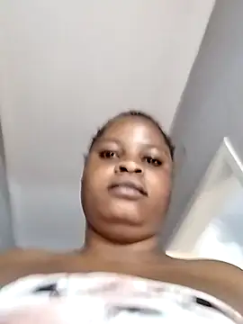 Snapshot of JuicyHoney_01 chatting on July 11, 2026, 5:52 am JuicyHoney 01 online show from July 11, 2026, 5:52 am