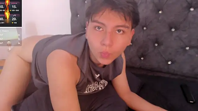 Snapshot of _maximo_1 chatting on June 11, 2026, 6:27 pm maximo 1 online show from June 11, 2026, 6:27 pm