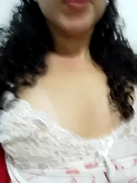 Snapshot of venuseyes25 chatting on June 26, 2026, 4:51 am venuseyes25 online show from June 26, 2026, 4:51 am
