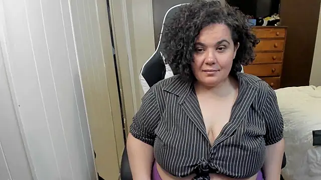 SweetPuertoRicanBliss online show from May 19, 2026, 3:02 am