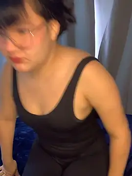 Snapshot of SOFTBERRY_ chatting on June 23, 2026, 3:32 pm SOFTBERRY online show from June 23, 2026, 3:32 pm
