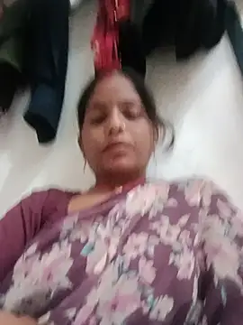 Snapshot of CHANDNi_700 chatting on August 1, 2026, 9:18 am CHANDNi 700 online show from August 1, 2026, 9:18 am