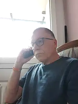 Snapshot of NextAct92 chatting on June 17, 2026, 3:50 am NextAct92 online show from June 17, 2026, 3:50 am