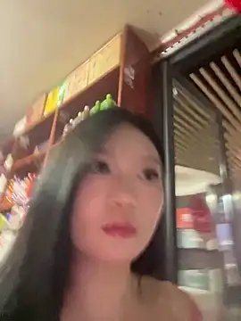 shuyuanli445 online show from May 16, 2026, 10:36 am
