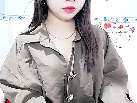 Snapshot of Emilysexy_cut chatting on May 21, 2026, 4:32 am Emilysexy cut online show from May 21, 2026, 4:32 am