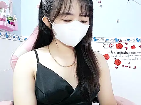 Snapshot of Emilysexy_cut chatting on May 16, 2026, 11:53 am Emilysexy cut online show from May 16, 2026, 11:53 am