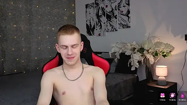 Snapshot of Tommy_CrashXXX chatting on May 11, 2026, 1:01 pm Tommy CrashXXX online show from May 11, 2026, 1:01 pm