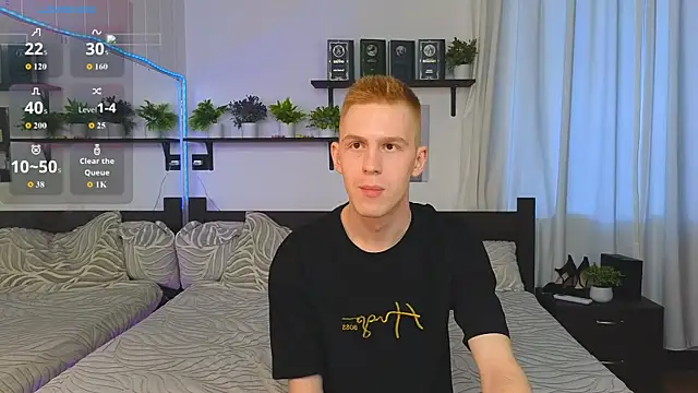 Snapshot of Tommy_CrashXXX chatting on May 10, 2026, 12:53 pm Tommy CrashXXX online show from May 10, 2026, 12:53 pm