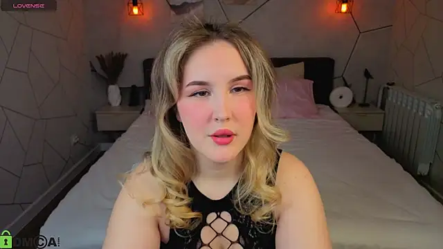 Snapshot of Stacey_Dawson chatting on May 12, 2026, 9:15 am Stacey Dawson online show from May 12, 2026, 9:15 am