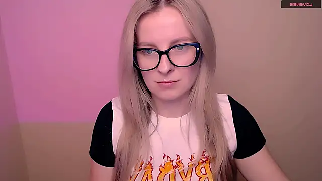 MariaTess  online show from May 20, 2026, 2:58 pm