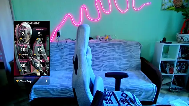 Snapshot of MeLanXolik chatting on June 12, 2026, 9:51 am MeLanXolik online show from June 12, 2026, 9:51 am