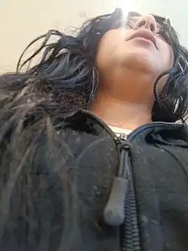 ariana foxx  online show from May 22, 2026, 3:32 pm