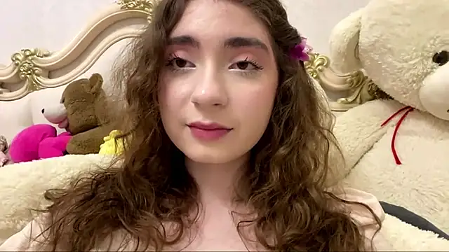 Rosie Sweety online show from May 18, 2026, 7:07 pm