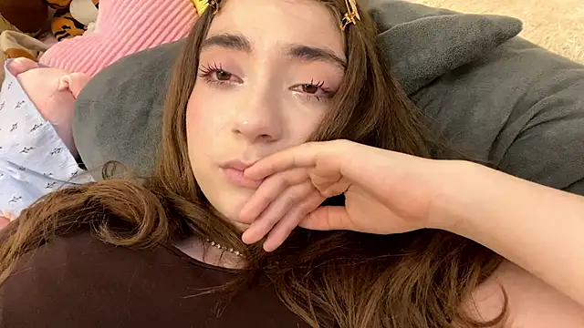 Rosie Sweety online show from June 8, 2026, 1:28 am