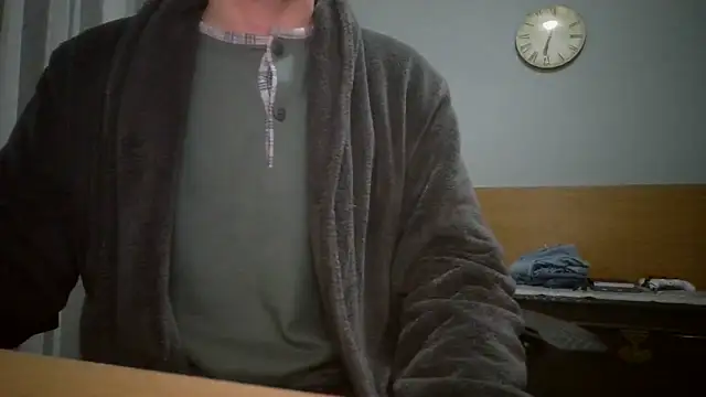   Maxxx   online show from May 10, 2026, 8:51 am
