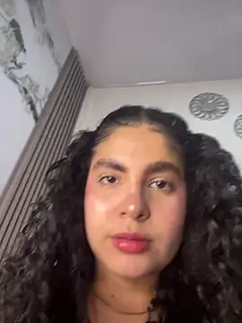 Yassy 11 online show from June 9, 2026, 7:48 pm