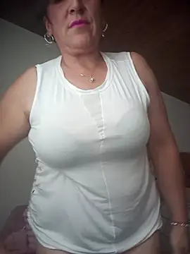 Snapshot of dangerous_milf chatting on July 10, 2026, 8:09 pm dangerous milf online show from July 10, 2026, 8:09 pm
