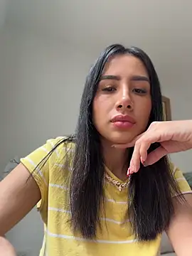 Snapshot of SophiaaRose18 chatting on May 24, 2026, 6:19 pm SophiaaRose18 online show from May 24, 2026, 6:19 pm