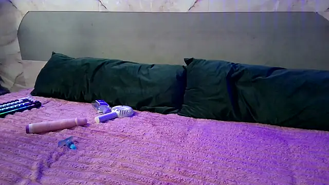 BunnyBliss2 online show from June 28, 2026, 10:05 pm