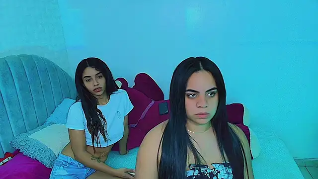 Snapshot of your_favorite_girls chatting on July 4, 2026, 7:26 am your favorite girls online show from July 4, 2026, 7:26 am
