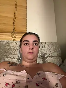 LexiXXoo online show from June 28, 2026, 9:43 pm