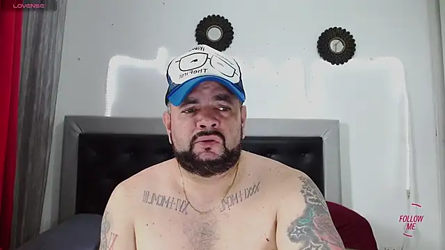 Snapshot of perverseveteranmanxxx chatting on November 10, 2025, 3:28 pm perverseveteranmanxxx online show from November 10, 2025, 3:28 pm