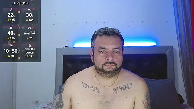 Snapshot of perverseveteranmanxxx chatting on February 28, 2026, 12:32 am perverseveteranmanxxx online show from February 28, 2026, 12:32 am