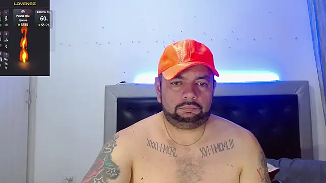 Snapshot of perverseveteranmanxxx chatting on February 24, 2026, 3:18 am perverseveteranmanxxx online show from February 24, 2026, 3:18 am