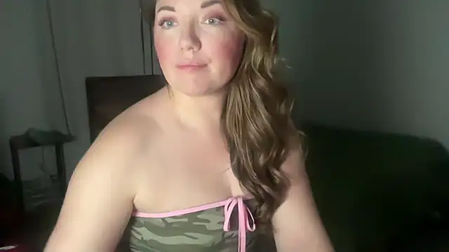 Snapshot of libbylaguna chatting on May 20, 2026, 2:41 am libbylaguna online show from May 20, 2026, 2:41 am