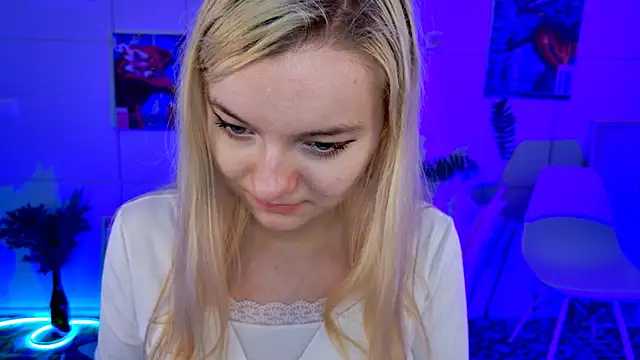 Snapshot of Angela_Bunny chatting on May 13, 2026, 9:16 am Angela Bunny online show from May 13, 2026, 9:16 am