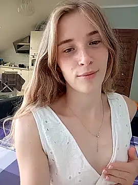 Snapshot of BarniLilit chatting on August 5, 2026, 1:49 pm BarniLilit online show from August 5, 2026, 1:49 pm