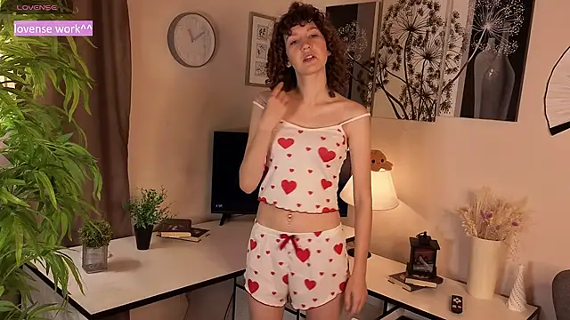 Snapshot of Miriam_Boshe chatting on June 28, 2026, 6:03 pm Miriam Boshe online show from June 28, 2026, 6:03 pm