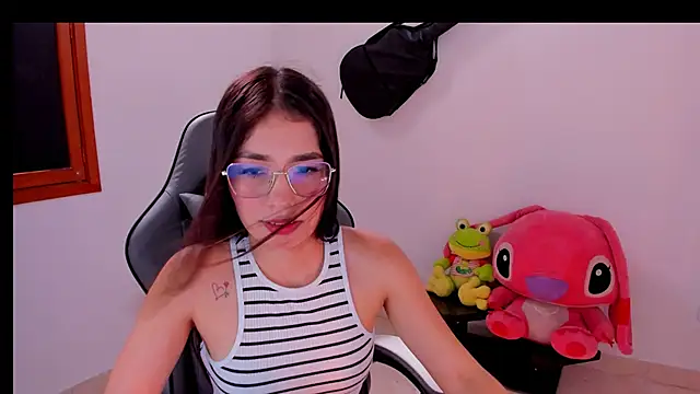 Snapshot of Scarleth_Ferrec chatting on May 20, 2026, 6:49 pm Scarleth Ferrec online show from May 20, 2026, 6:49 pm