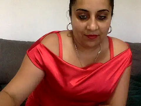 Antoniasweet online show from June 6, 2026, 2:55 pm