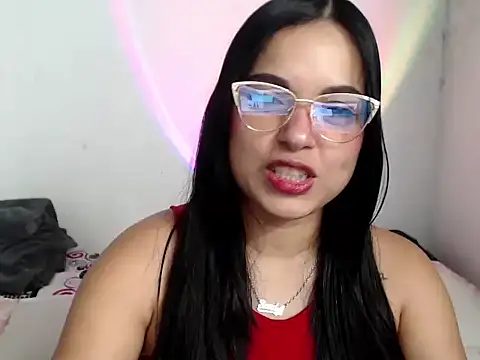 Snapshot of Adaraa_garcia03 chatting on May 28, 2026, 2:23 pm Adaraa garcia03 online show from May 28, 2026, 2:23 pm
